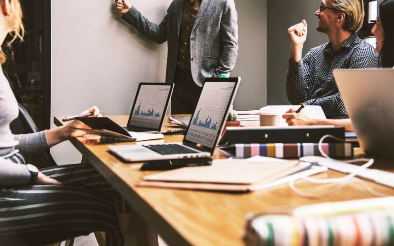 10 Powerful Tips Every Job Seeker Must Know in 2025